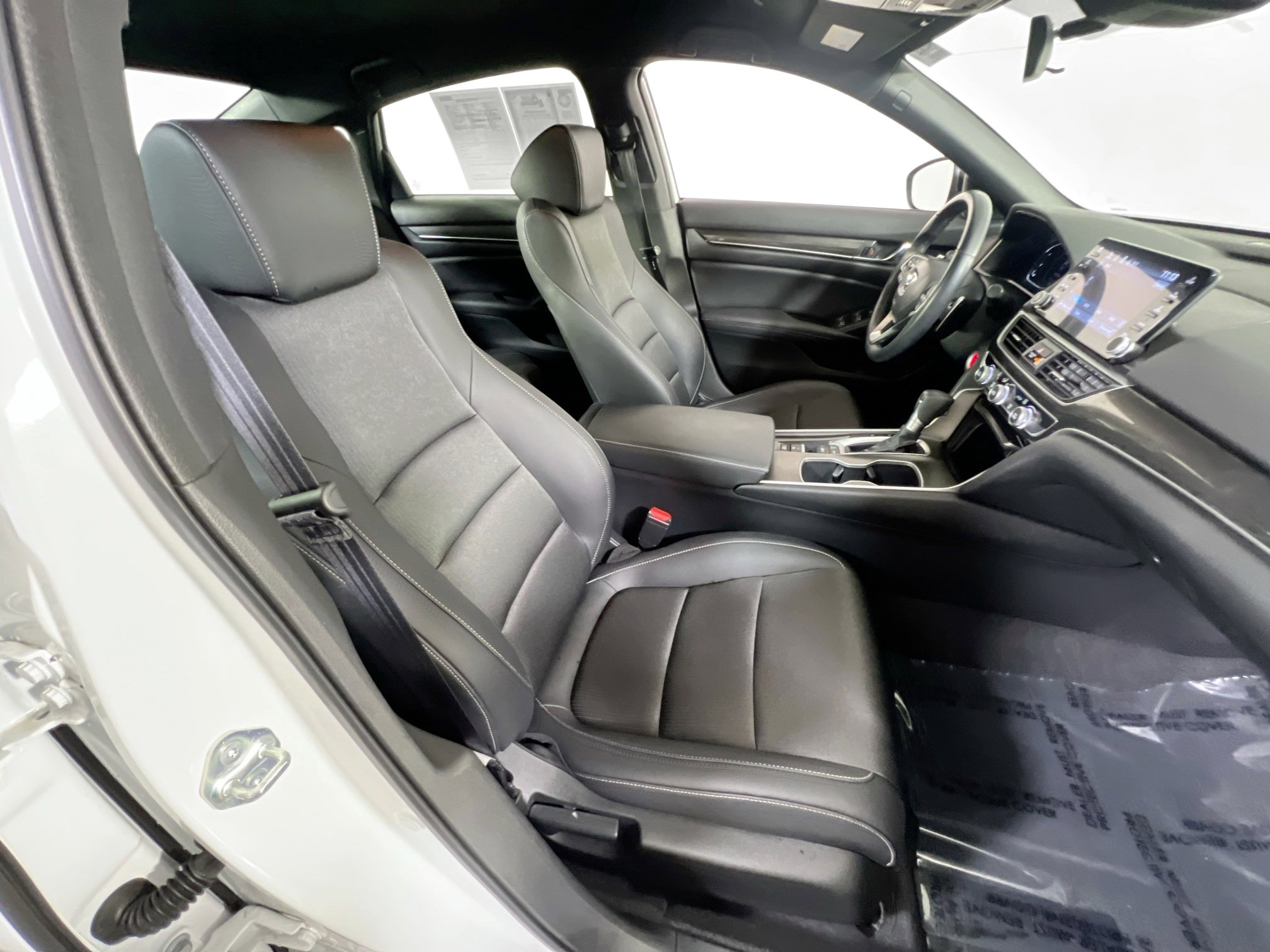 Used 2022 Honda Accord Sport image 25