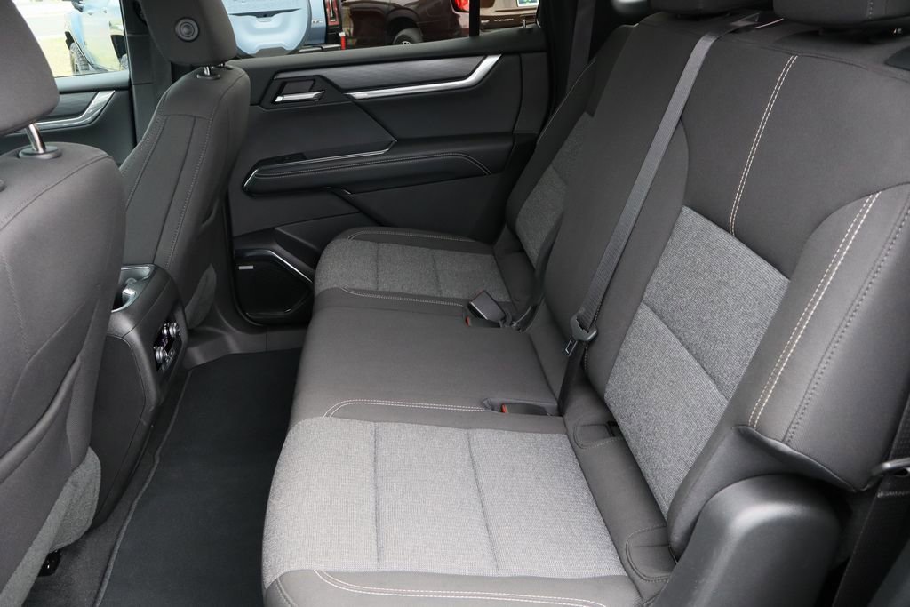 Certified 2025 GMC Acadia Elevation FWD image 25