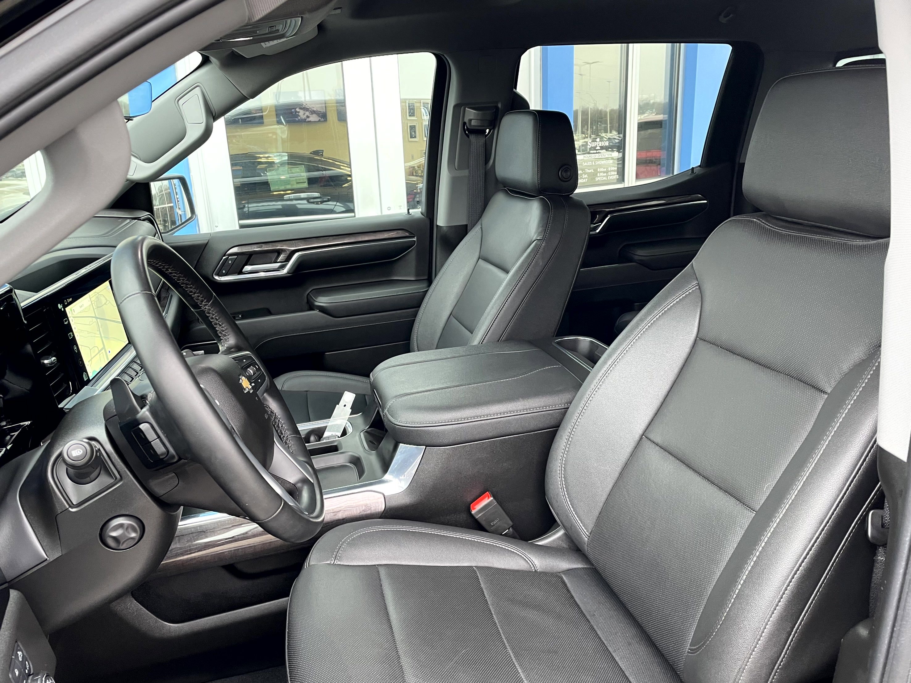 Used 2023 Chevrolet Silverado 1500 LTZ image 10