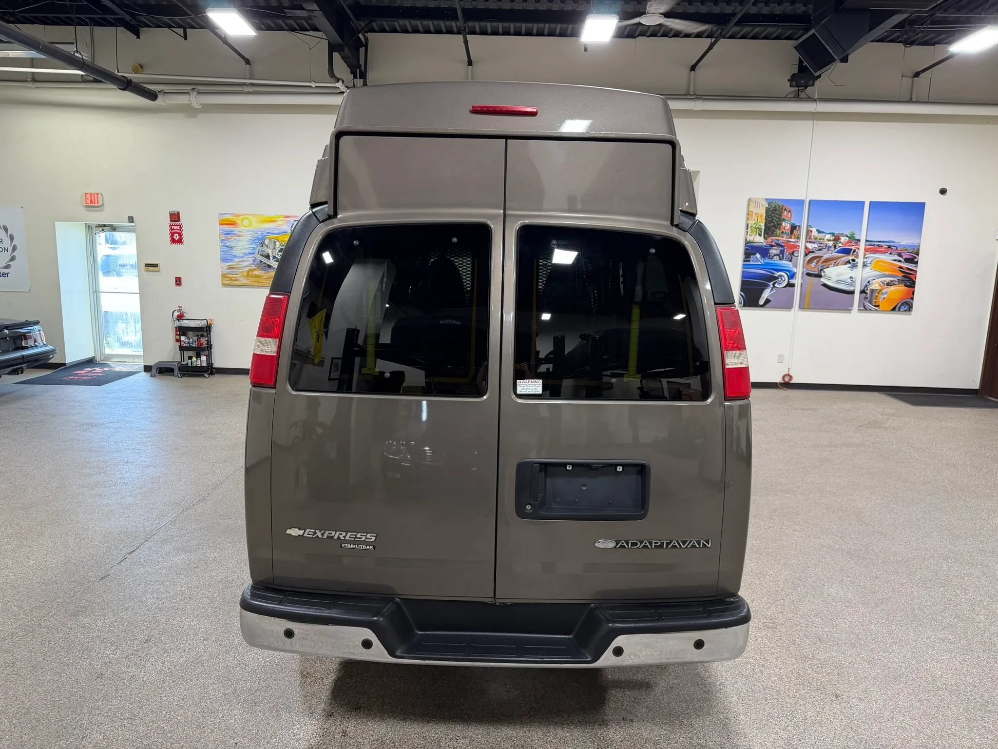 Used 2014 Chevrolet Express 3500 LT w/ LT Preferred Equipment Group RWD image 17