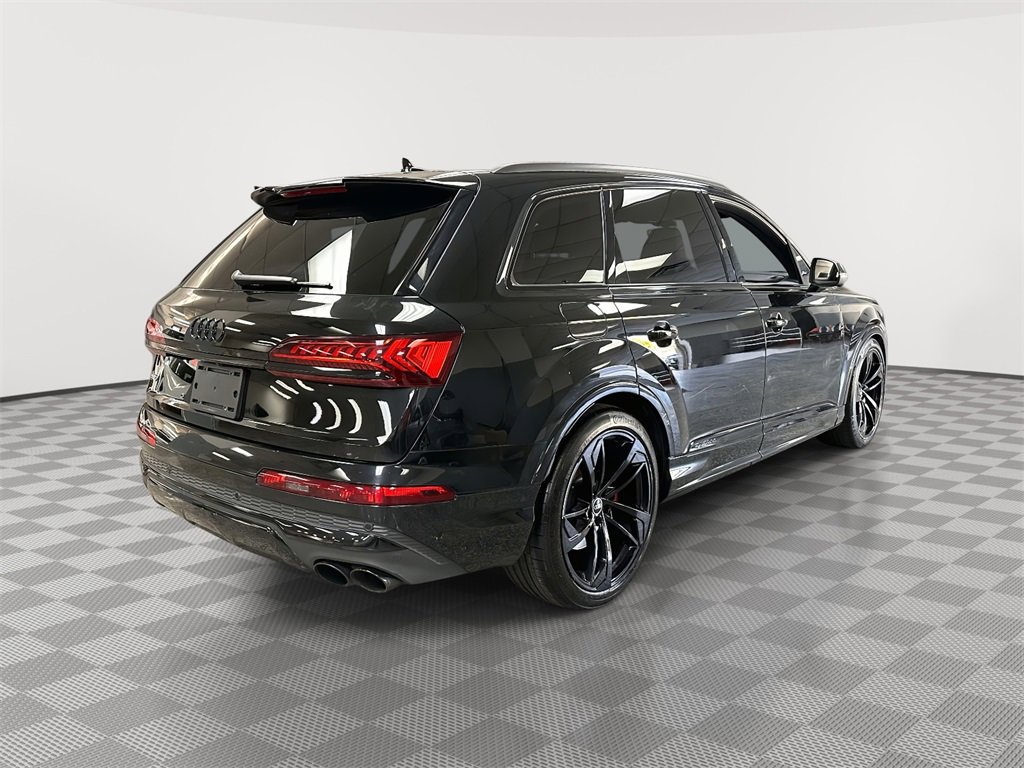 Used 2023 Audi SQ7 Prestige w/ Prestige Package image 3