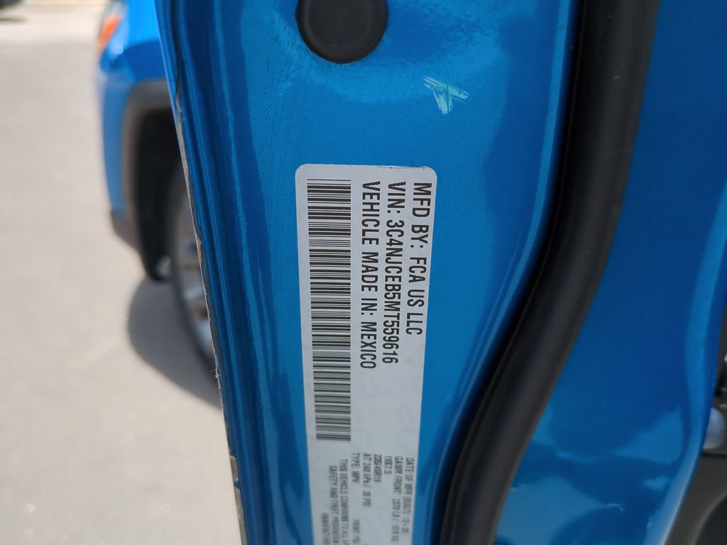Used 2021 Jeep Compass Latitude w/ Sun and Sound Group FWD image 37