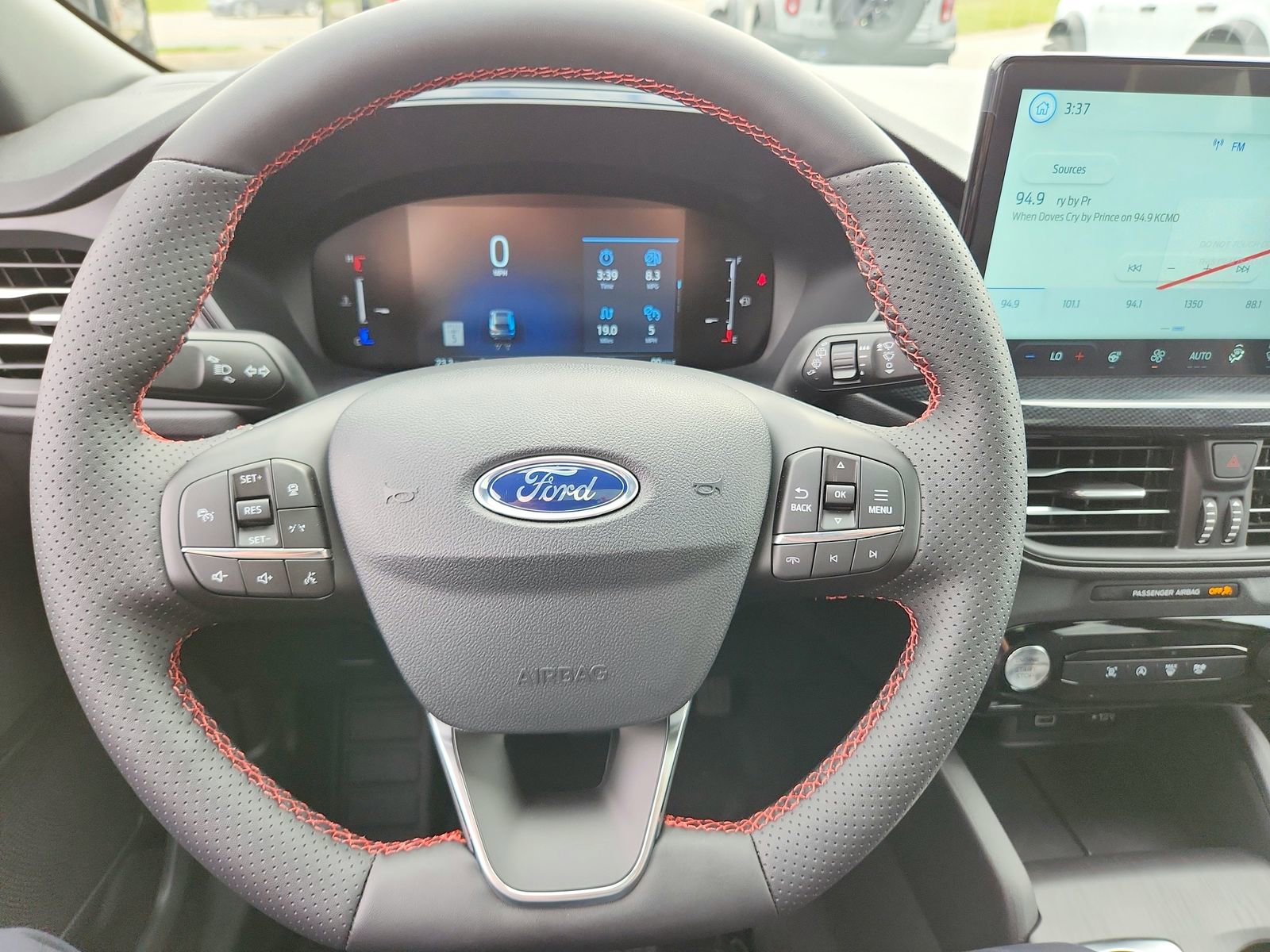 New 2026 Ford Escape ST-Line Select w/ Equipment Group 401A image 16