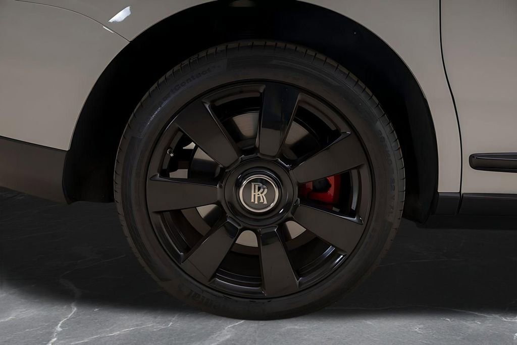 Used 2023 Rolls-Royce Cullinan image 53