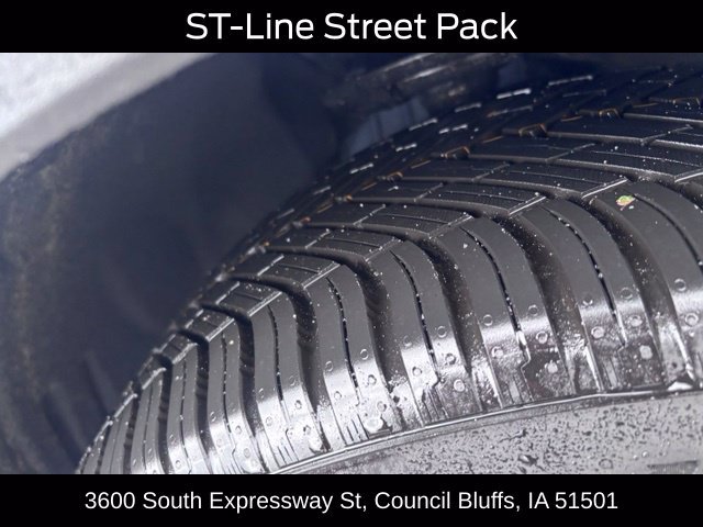Used 2025 Ford Explorer ST-Line w/ Premium Package AWD/4WD image 13