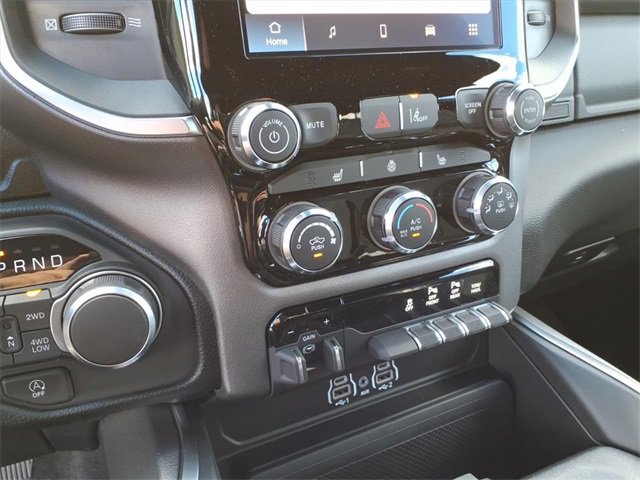 New 2026 RAM 1500 4x4 Crew Cab image 20