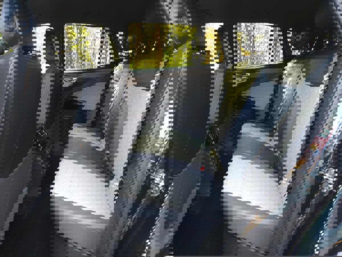 Used 2023 Volkswagen ID.4 Pro image 15