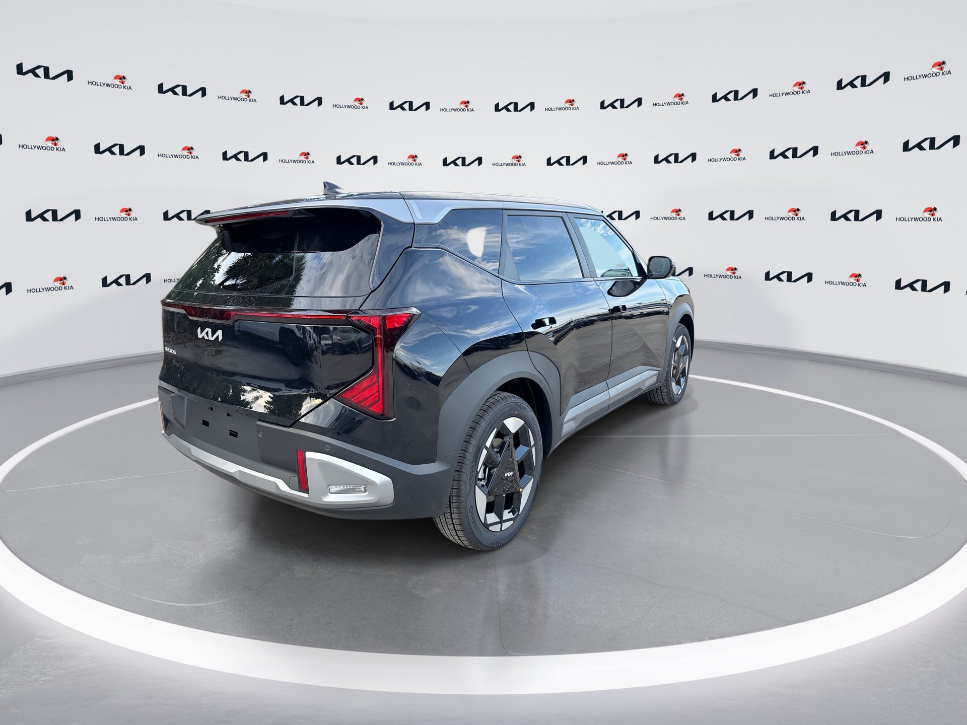 New 2027 Kia Seltos S FWD image 8