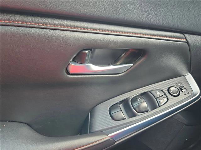 Used 2025 Nissan Sentra SR w/ SR Premium Package FWD image 24
