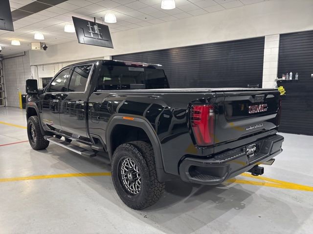 Used 2024 GMC Sierra 2500 Denali image 6