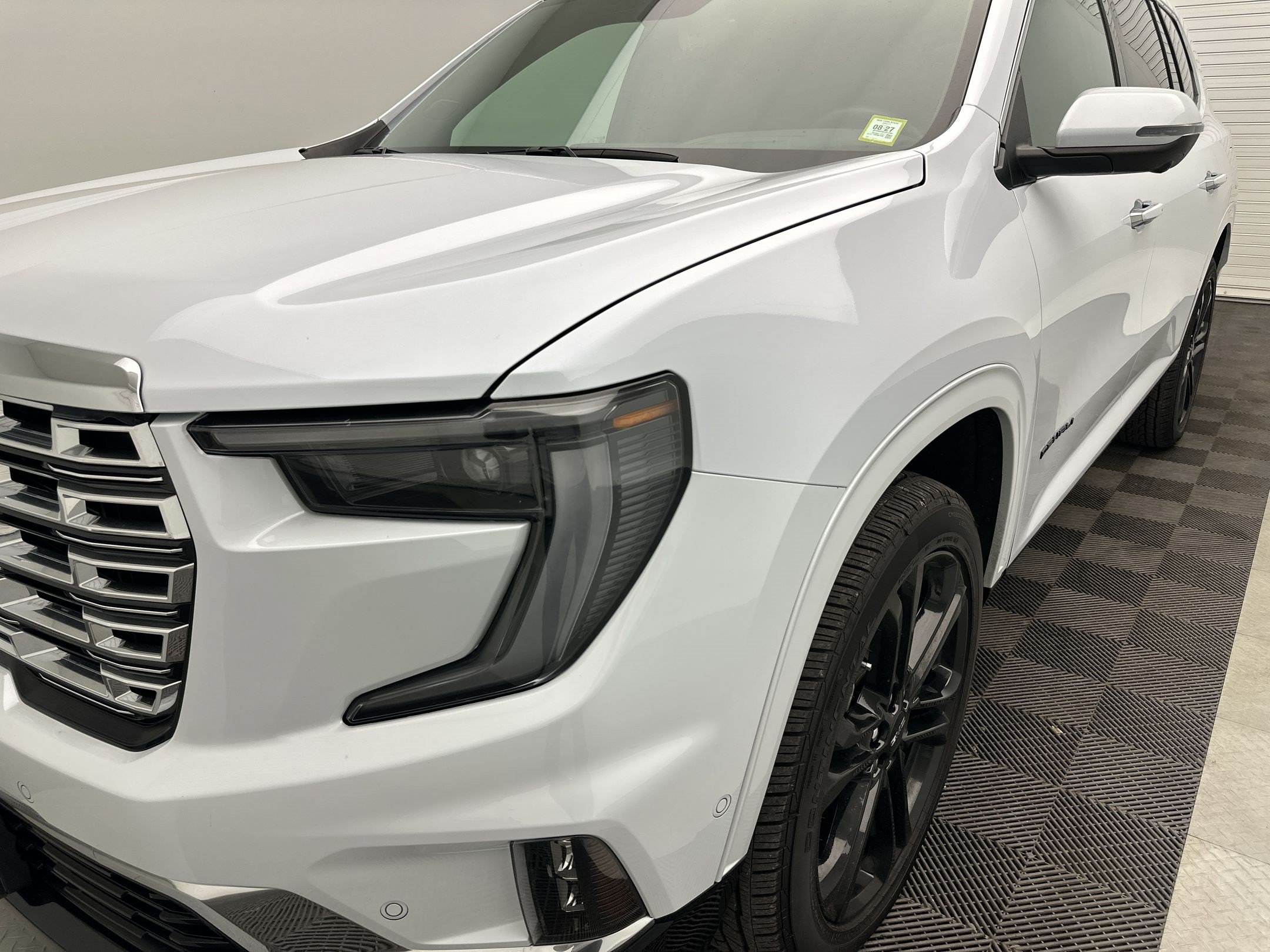 Certified 2026 GMC Acadia Denali w/ Super Cruise Package AWD/4WD image 28