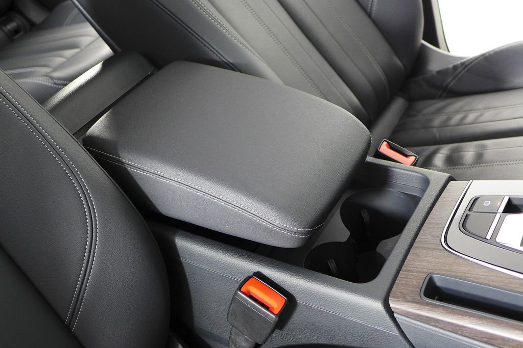 Used 2023 Audi Q5 2.0T Premium w/ Convenience Package image 16