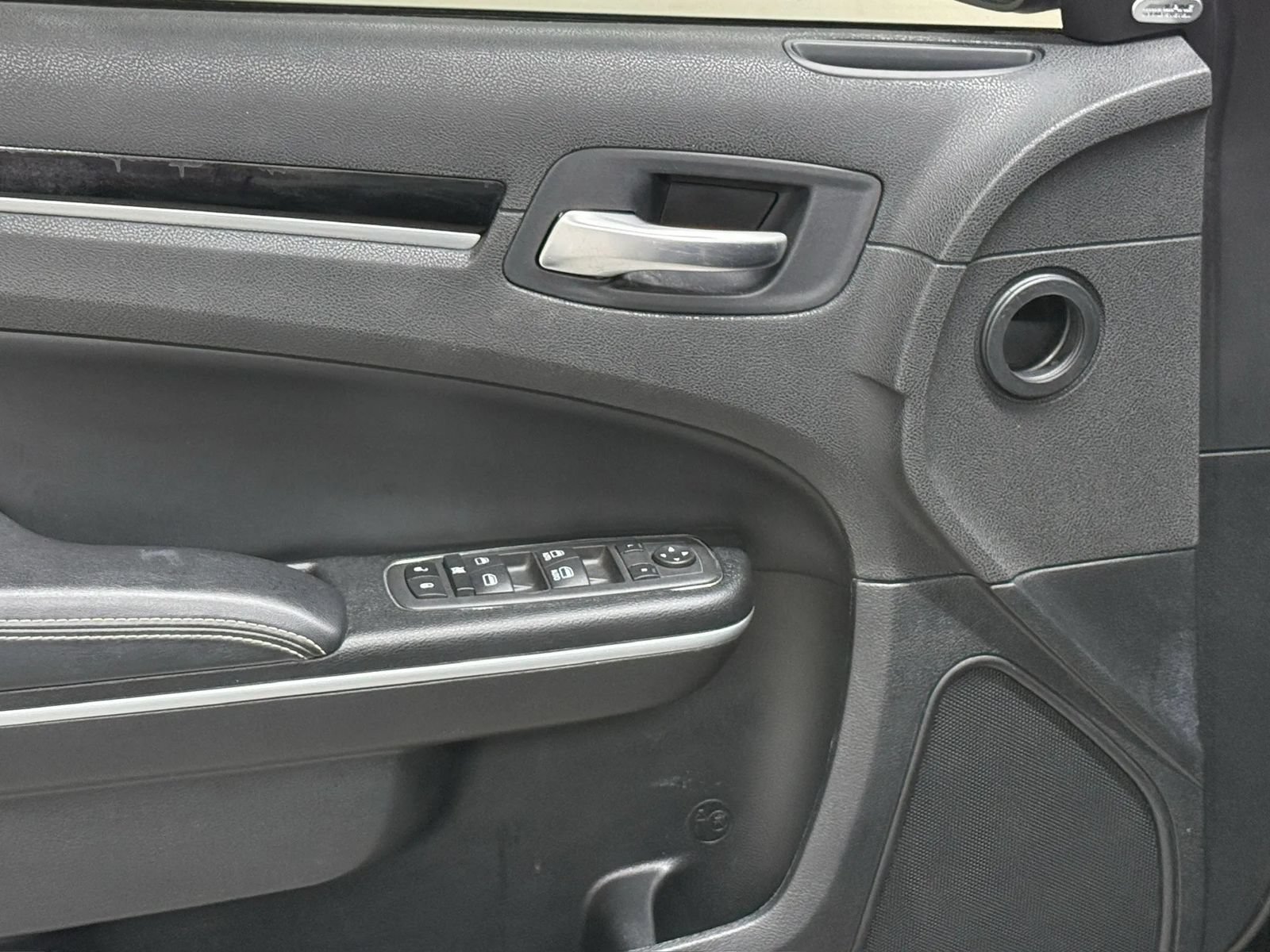 Used 2022 Chrysler 300 S RWD image 34