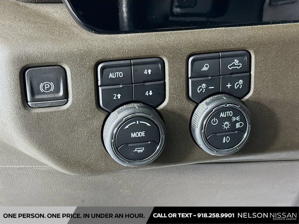 Used 2023 Chevrolet Silverado 1500 LTZ w/ Z71 Off-Road Package AWD/4WD image 10