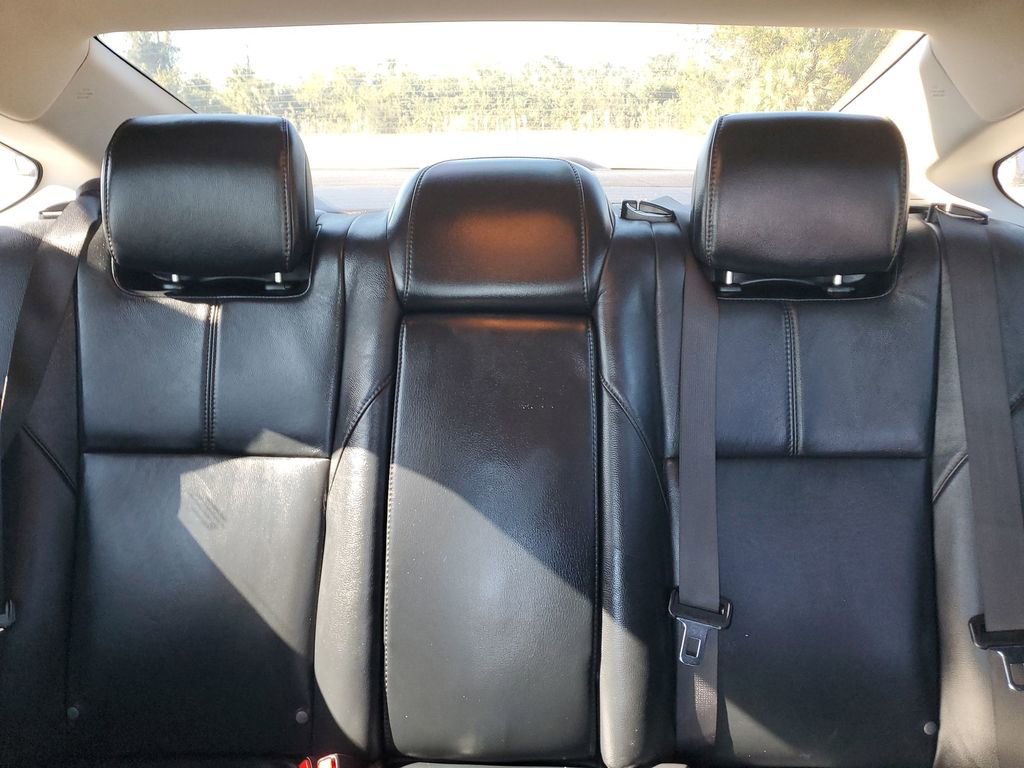 Used 2015 Toyota Avalon XLE Premium image 13