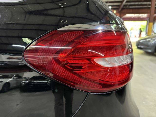Used 2017 Mercedes-Benz E 400 4MATIC Wagon image 18