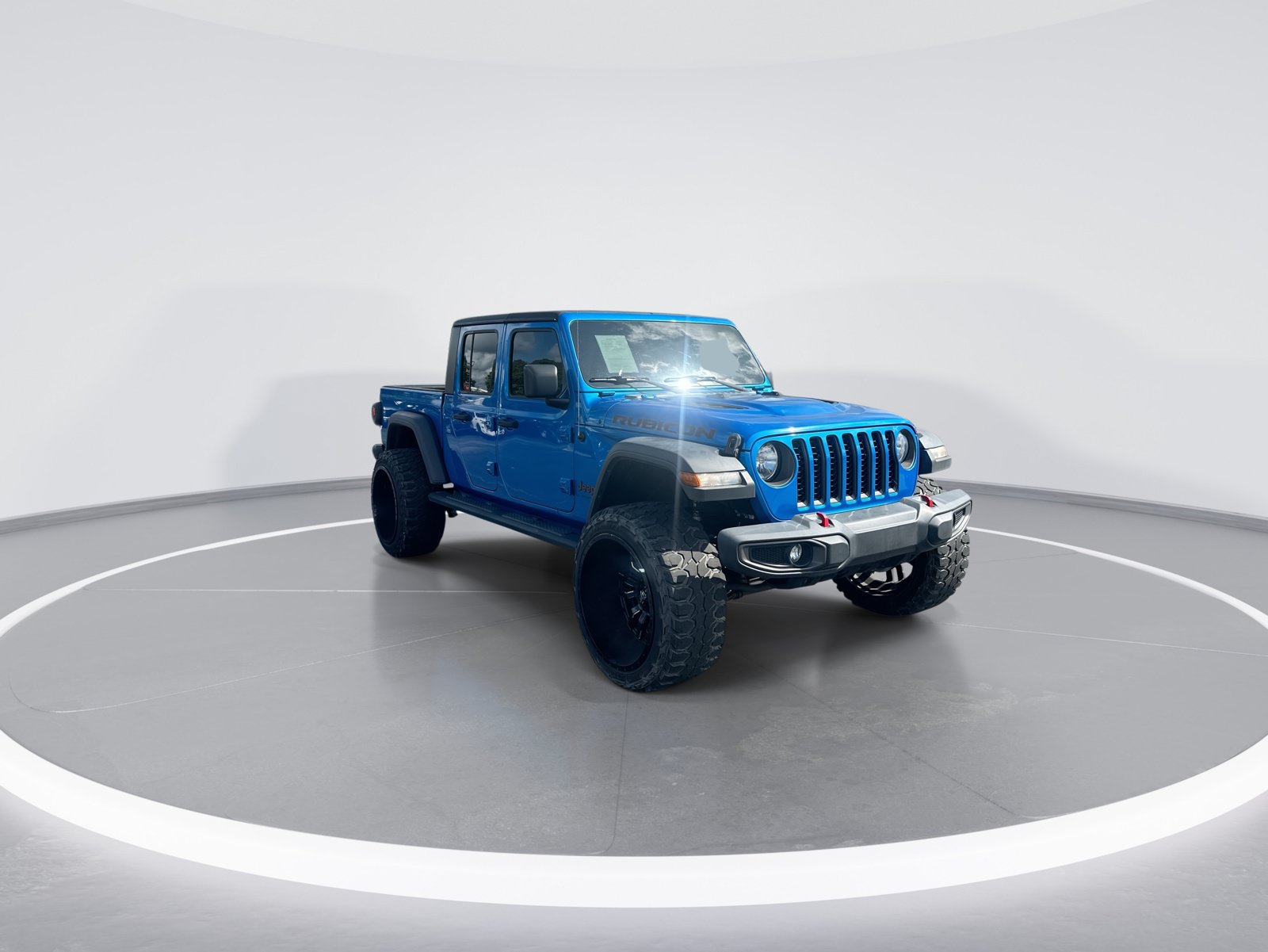 Used 2020 Jeep Gladiator Rubicon w/ Trailer Tow Package AWD/4WD image 2