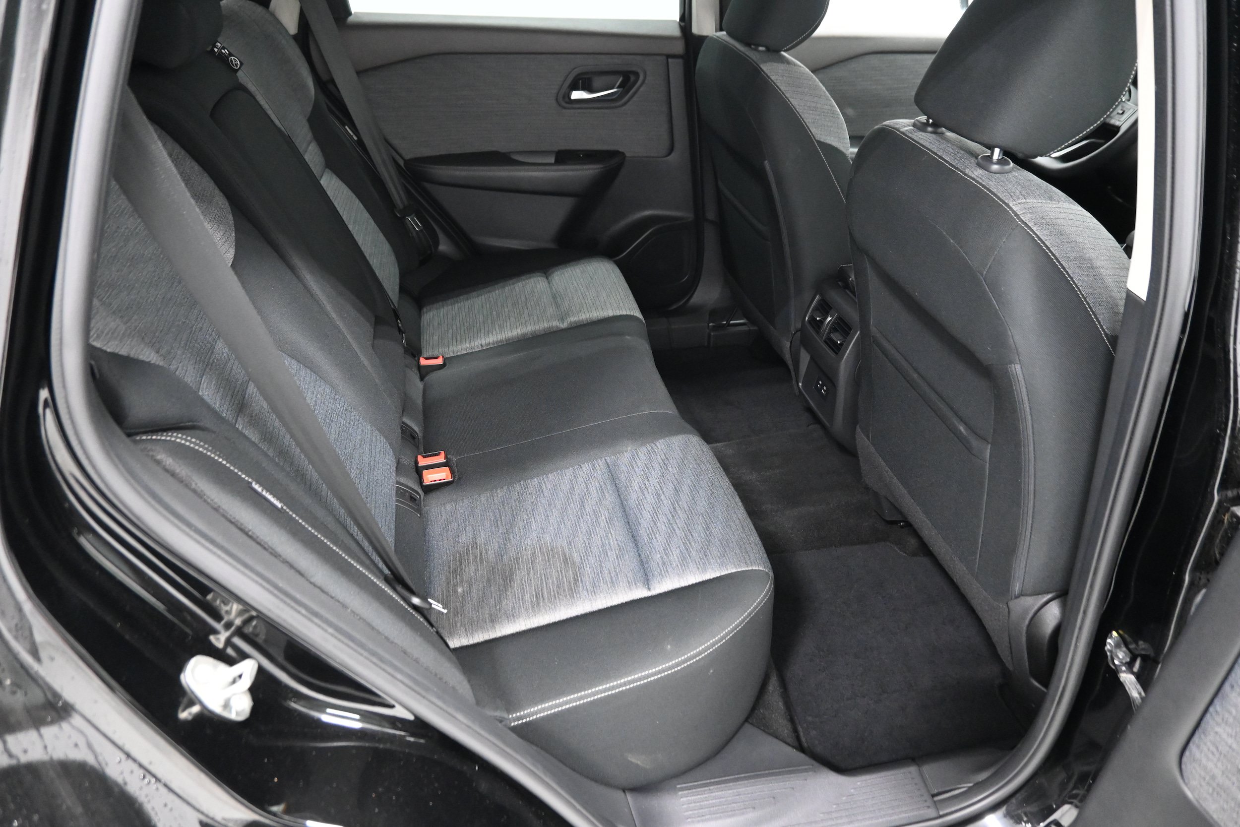 Used 2021 Nissan Rogue SV AWD/4WD image 24