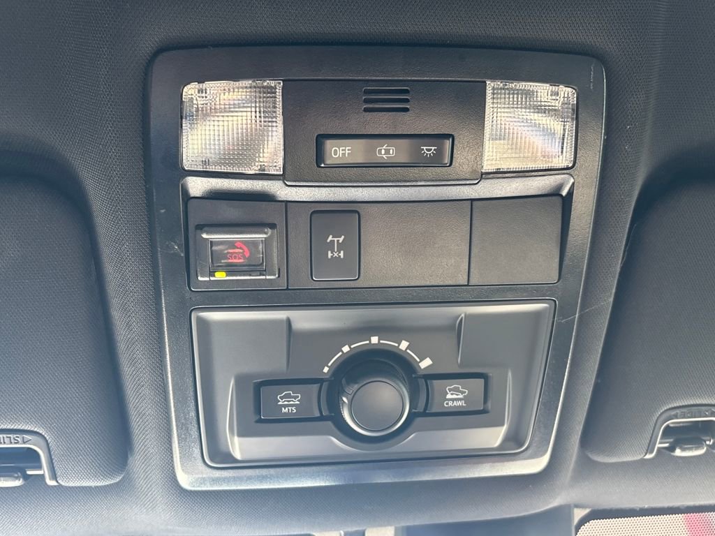 Used 2021 Toyota Tacoma TRD Off-Road w/ Technology Package image 17