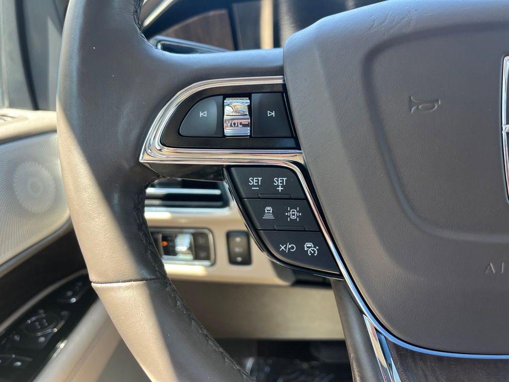 Certified 2023 Lincoln Navigator L Reserve AWD/4WD image 27