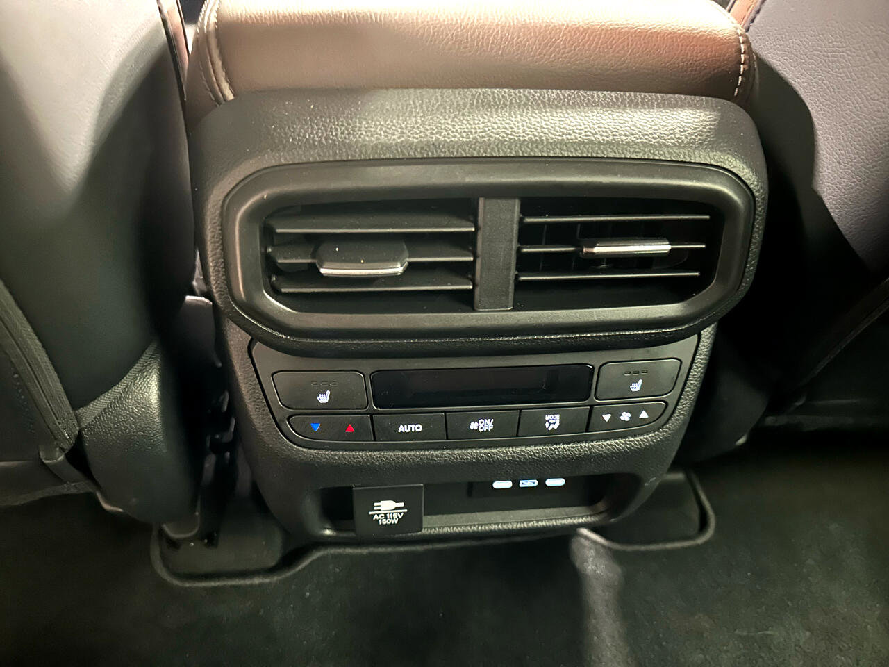 Used 2025 Honda Pilot Elite image 14