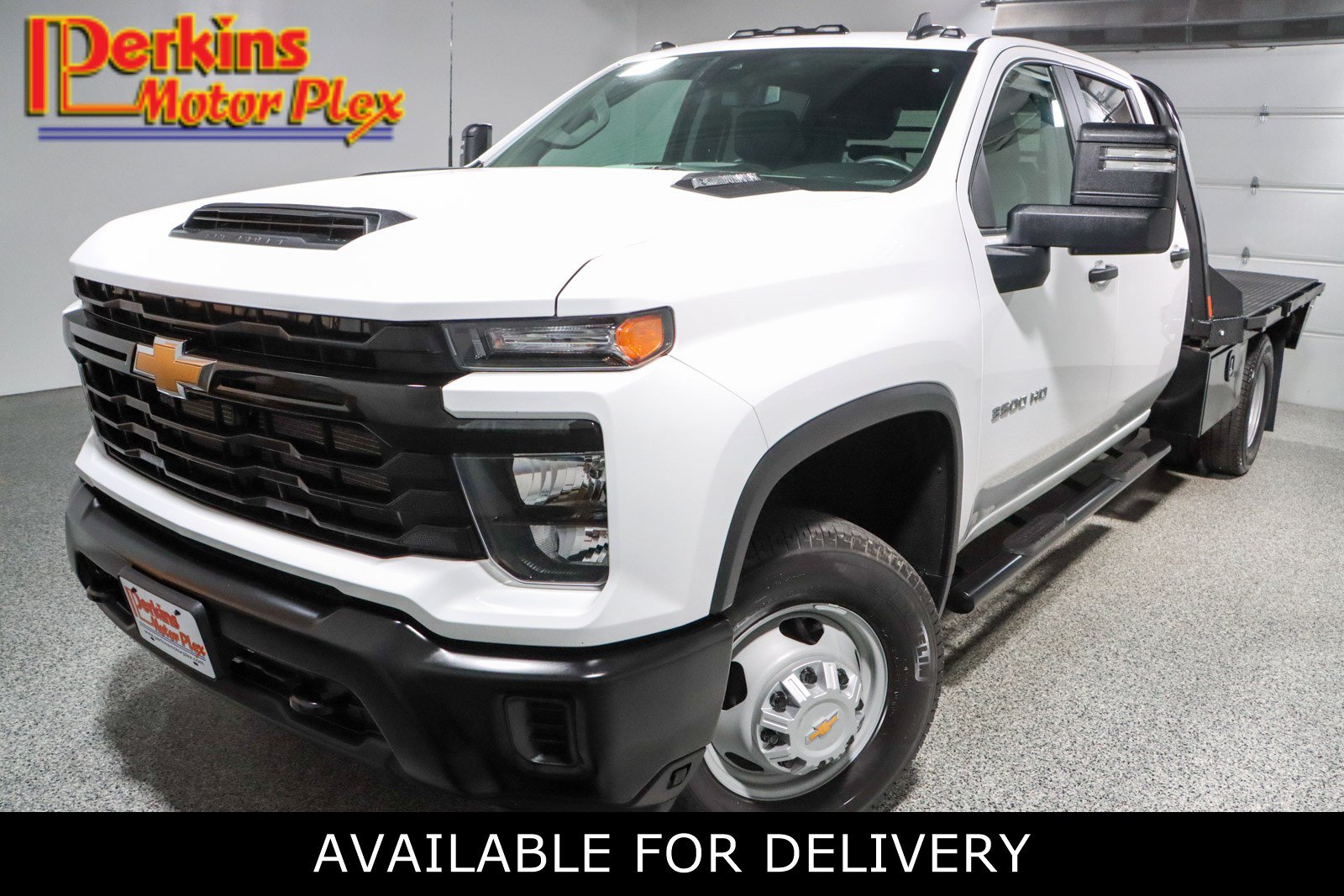 Used 2025 Chevrolet Silverado 3500 W/T w/ WT Convenience Package AWD/4WD image 1