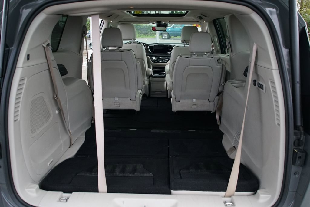 Used 2021 Chrysler Pacifica Limited w/ Premium & Safety Sphere Group AWD/4WD image 26