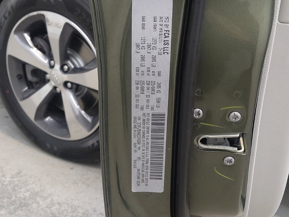 Used 2019 Jeep Cherokee Limited image 33