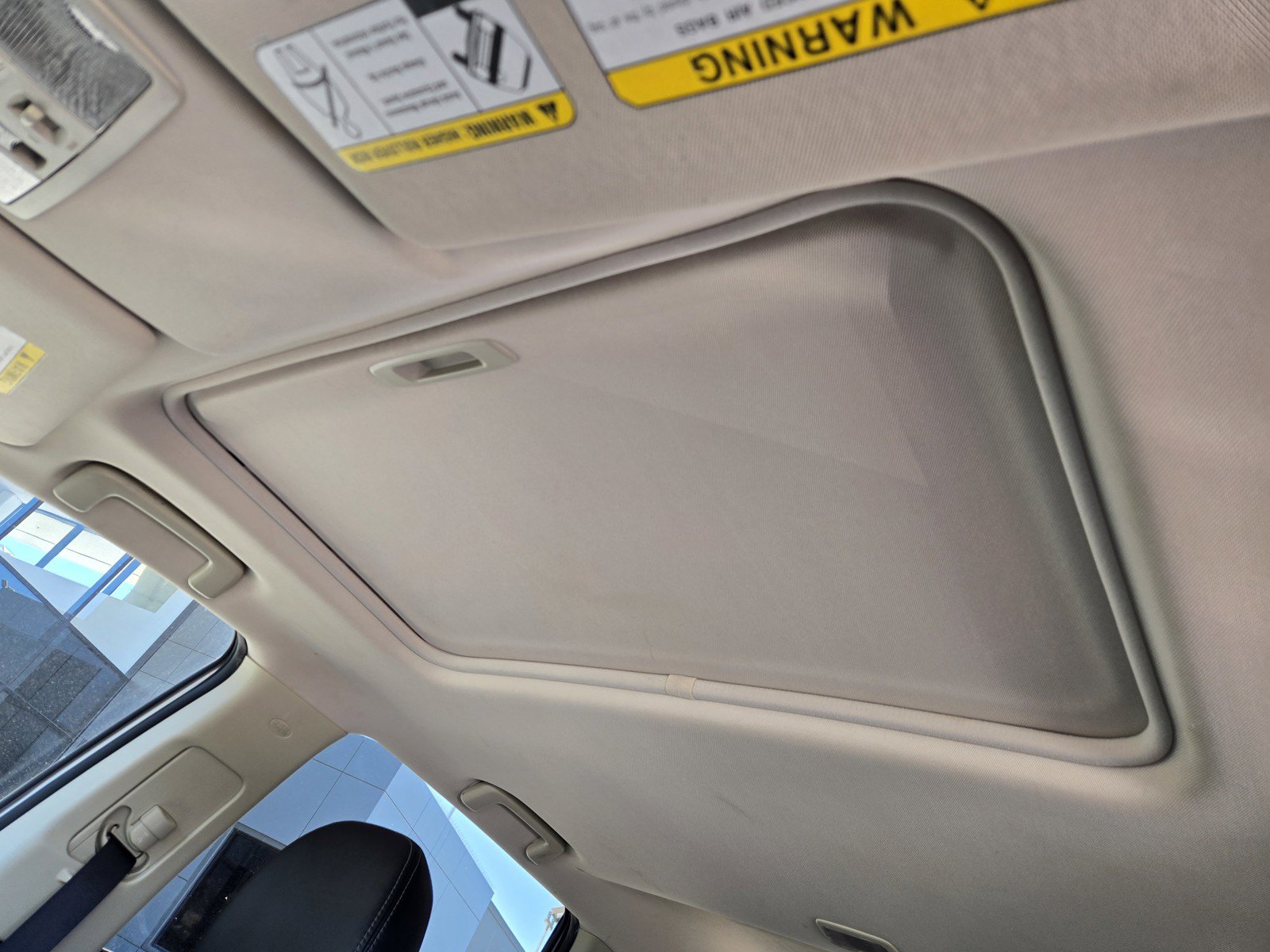 Used 2018 Mitsubishi Outlander 4WD Plug-In Hybrid image 11