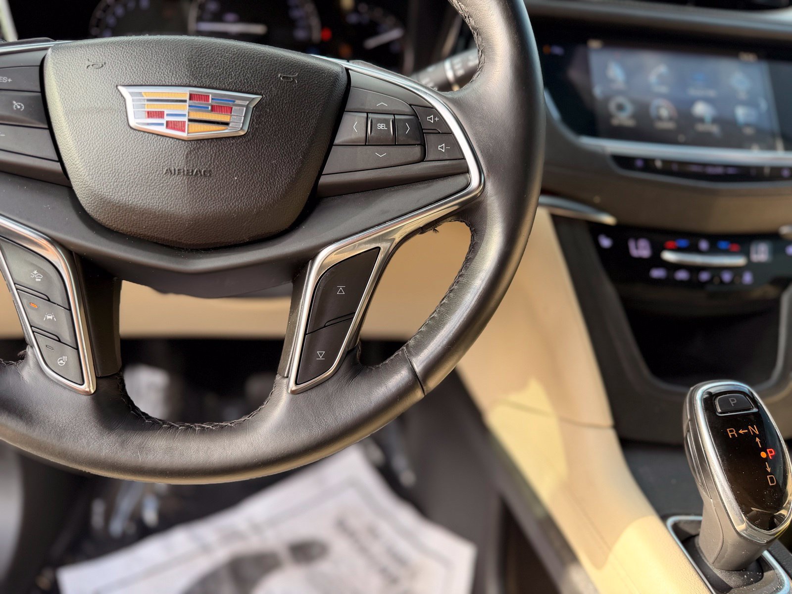 Used 2018 Cadillac XT5 Luxury w/ Driver Awareness Package FWD image 20