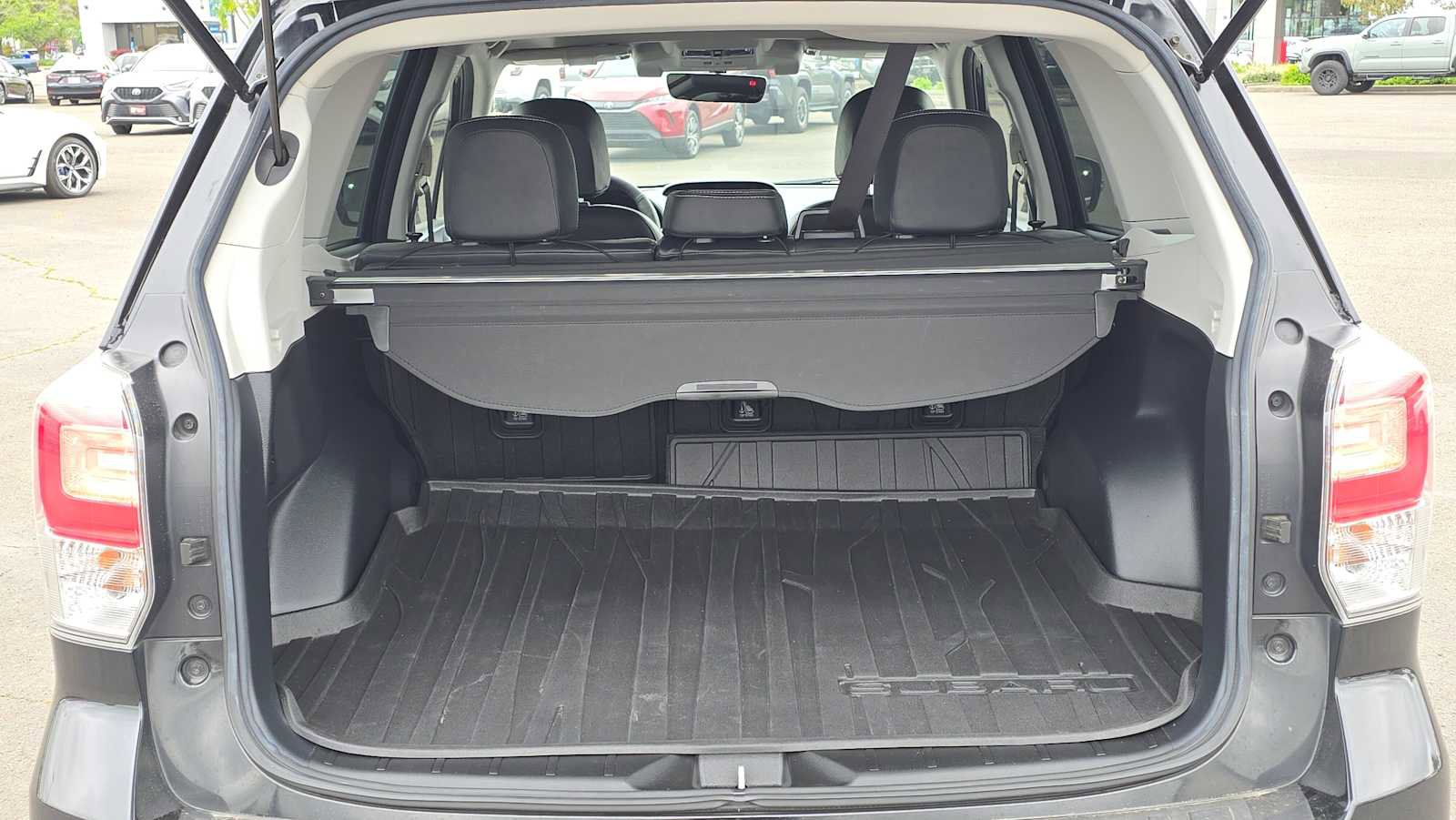 Used 2018 Subaru Forester 2.0XT Touring AWD/4WD image 17