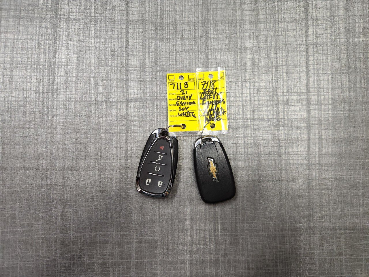 Used 2021 Chevrolet Equinox LT AWD/4WD image 25