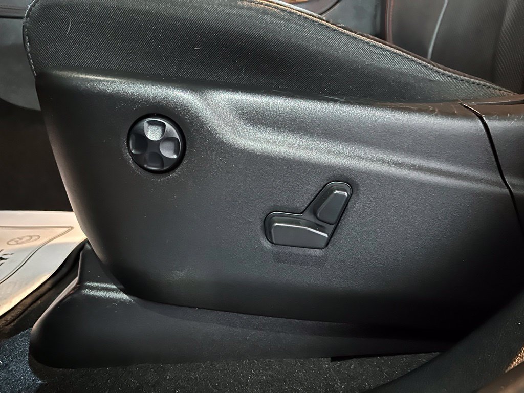 Used 2023 Dodge Durango R/T AWD/4WD image 21