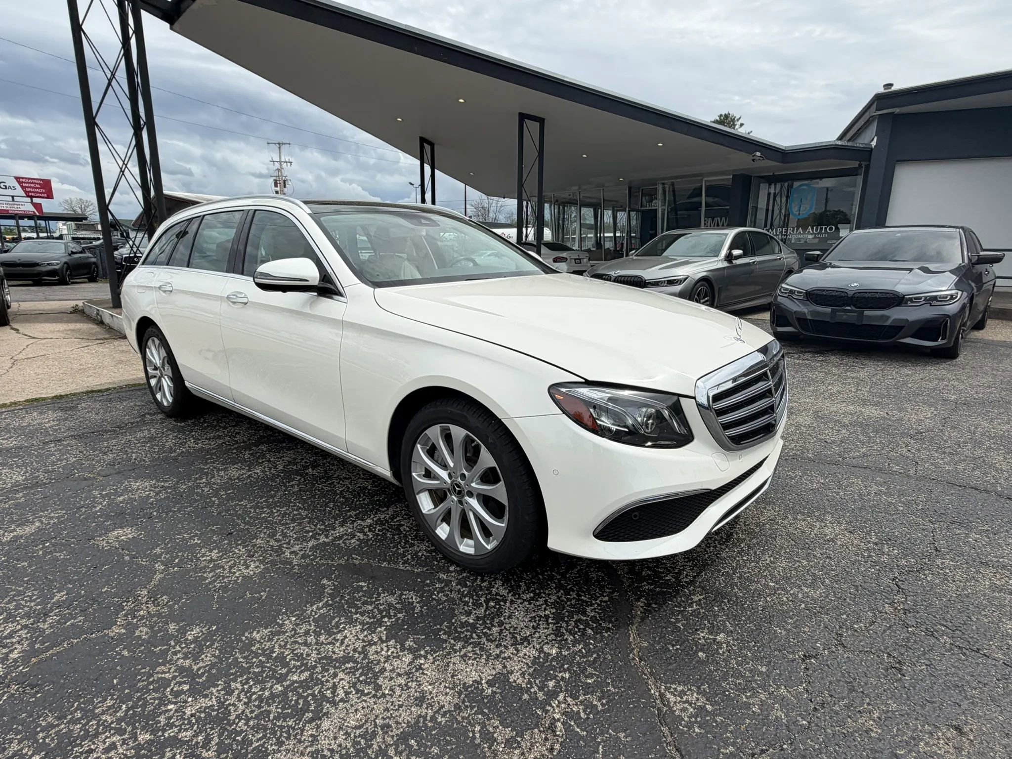 Used 2019 Mercedes-Benz E 450 4MATIC Wagon image 11