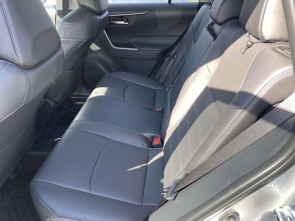 Used 2025 Toyota RAV4 XLE Premium image 22