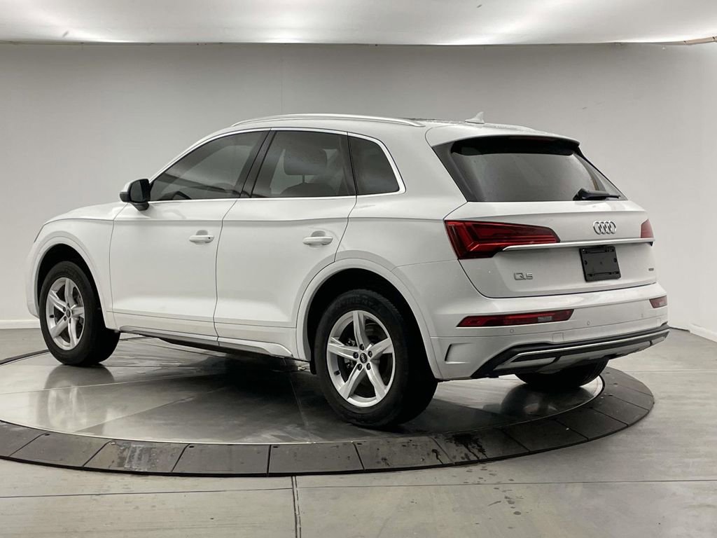 Used 2022 Audi Q5 2.0T Premium image 3