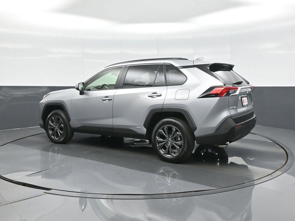 Certified 2025 Toyota RAV4 XLE Premium AWD/4WD image 5