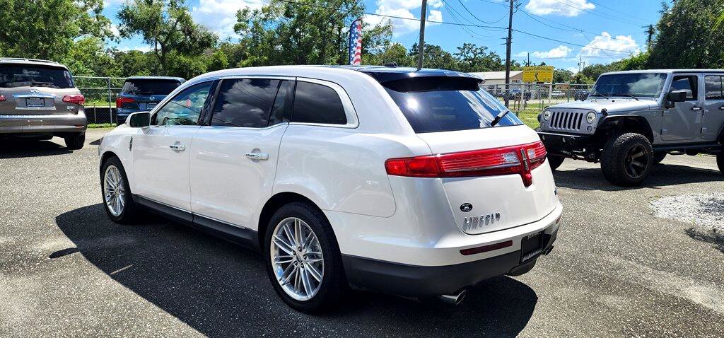 Used 2018 Lincoln MKT AWD w/ Technology Package image 13