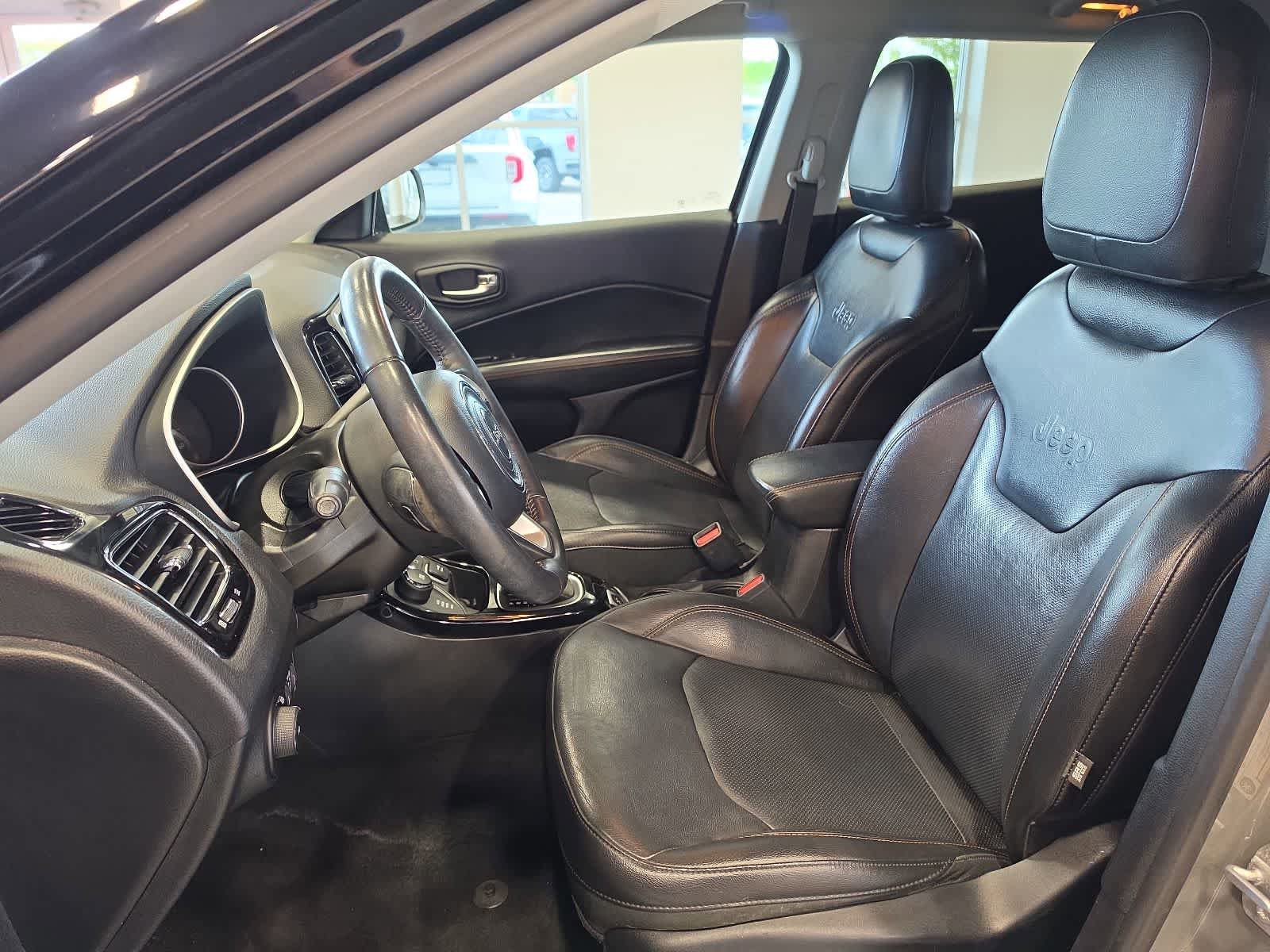 Used 2019 Jeep Compass Limited AWD/4WD image 18