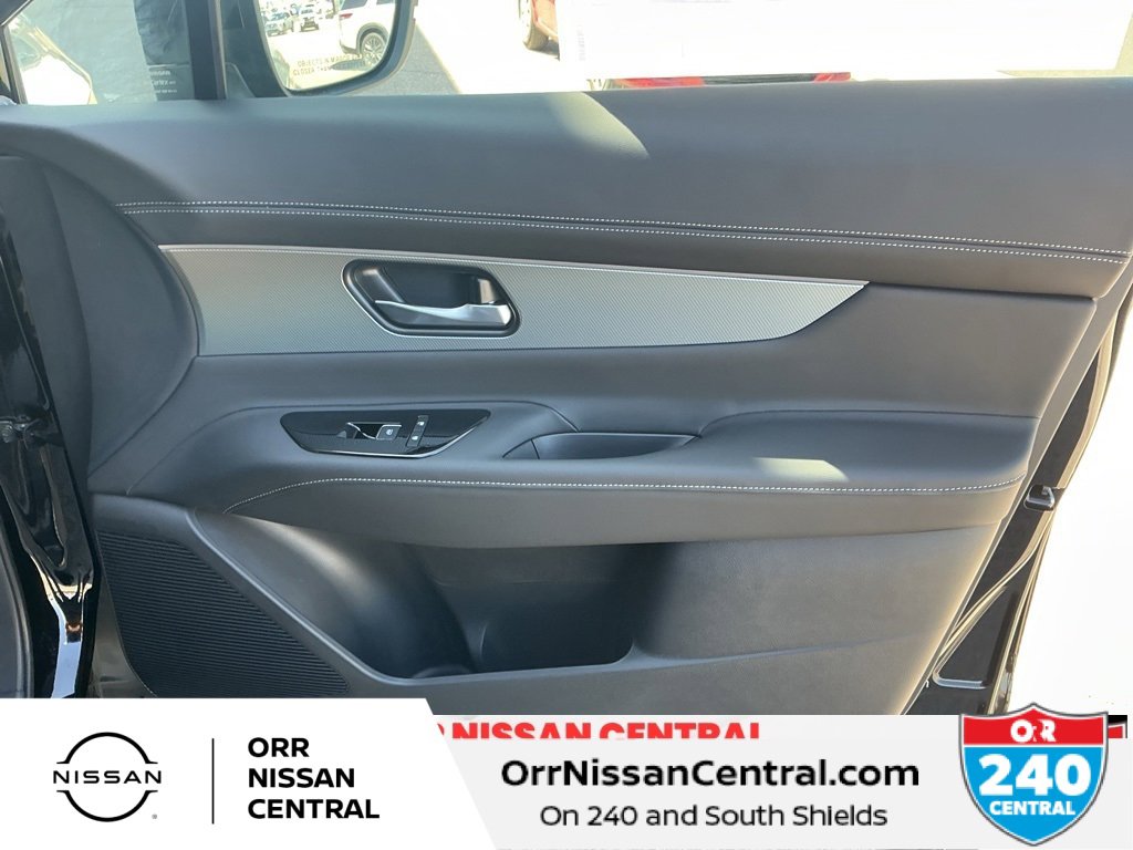 New 2025 Nissan Murano SL image 10