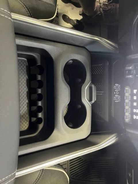 New 2026 RAM 2500 Laramie w/ Night Edition AWD/4WD image 19