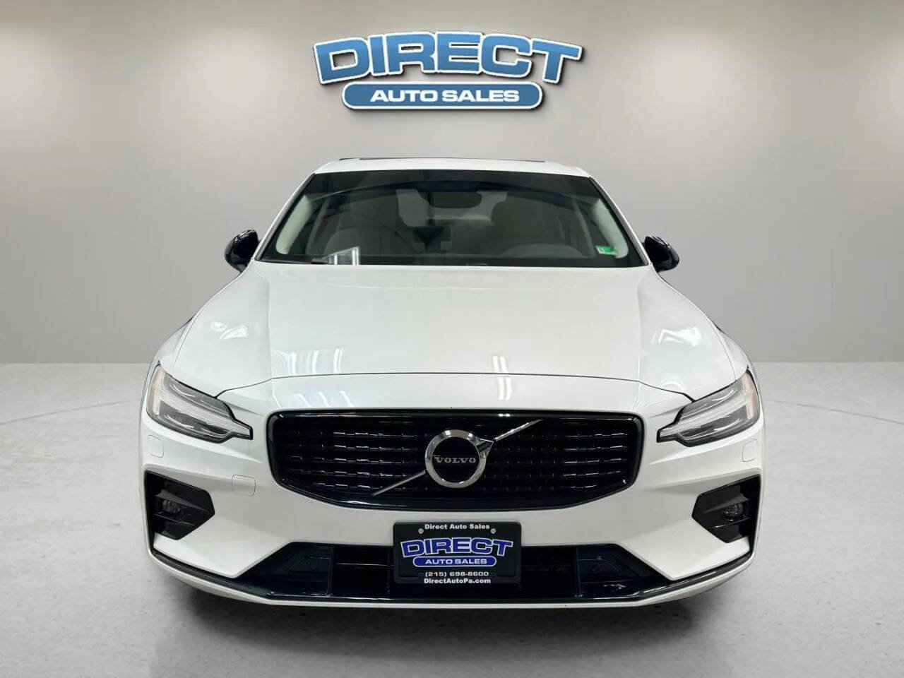 Used 2022 Volvo S60 B5 Momentum w/ Premium Package AWD/4WD image 2