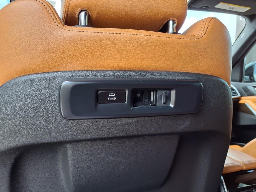 Used 2021 BMW X5 sDrive40i w/ M Sport Package RWD image 24