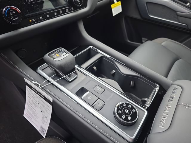 New 2025 Nissan Pathfinder SL w/ Black Appearance Package image 27