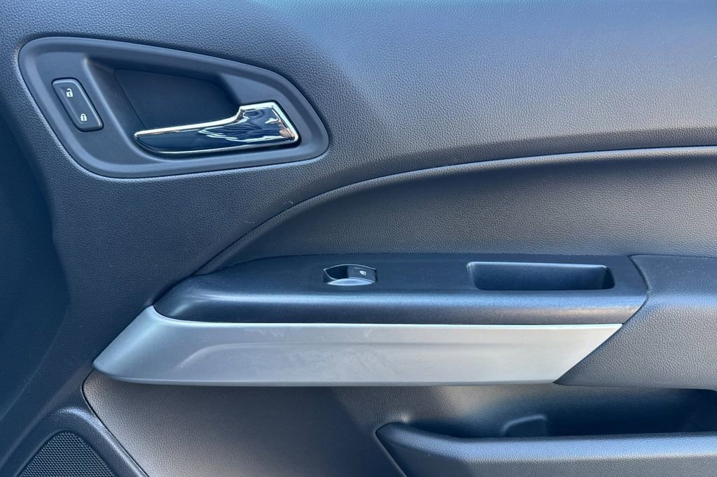 Used 2021 Chevrolet Colorado LT w/ Safety Package image 19