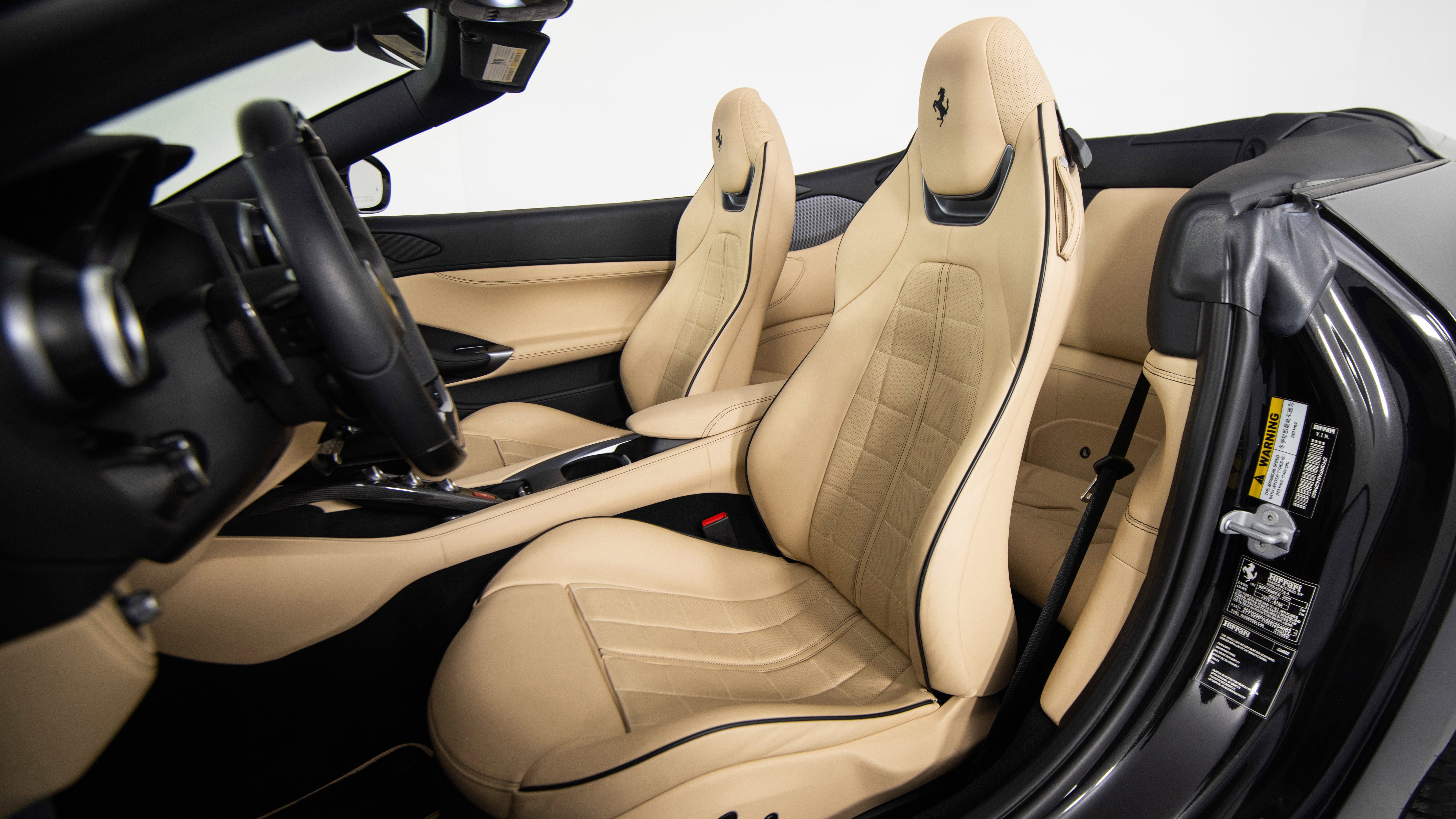 Certified 2022 Ferrari Portofino M image 37