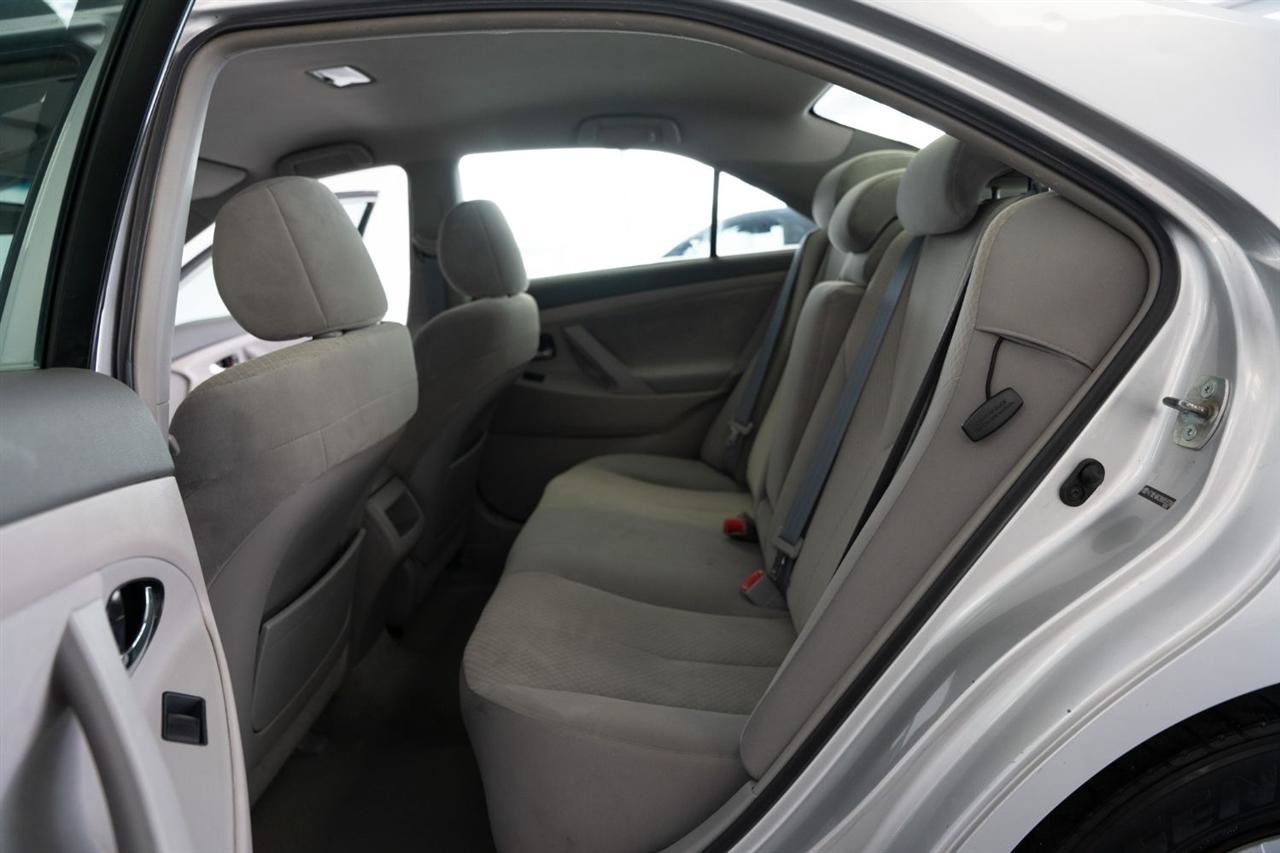 Used 2009 Toyota Camry FWD image 13