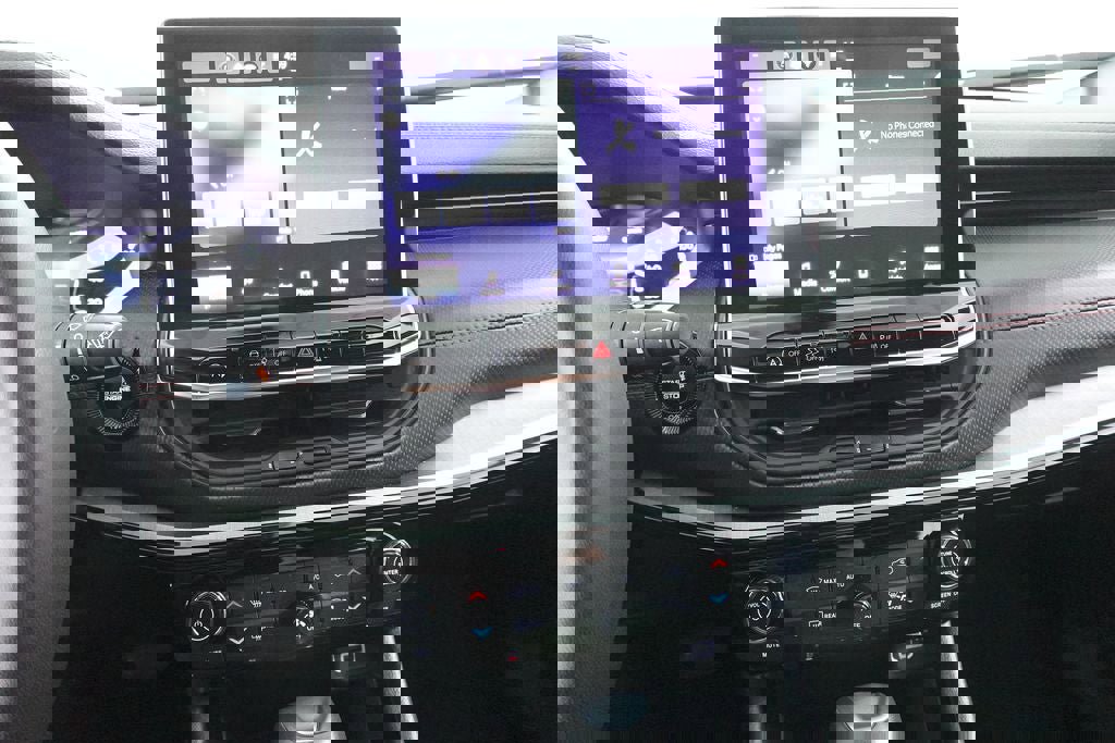 Used 2024 Jeep Compass Trailhawk image 17