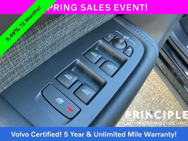 Certified 2025 Volvo XC60 B5 Core image 28