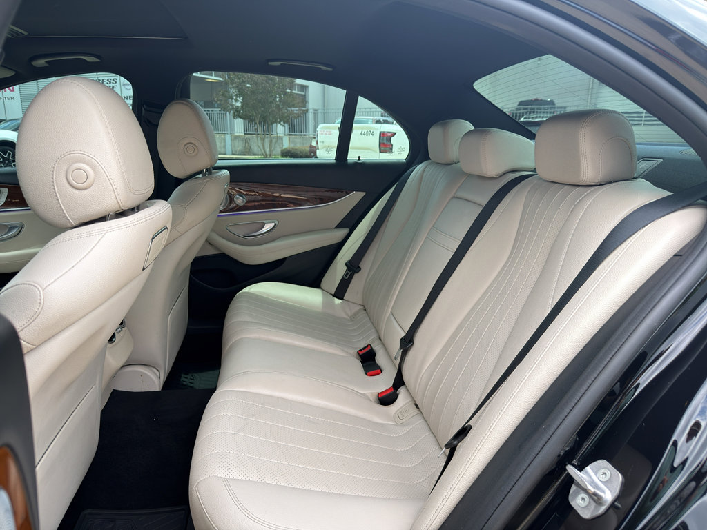 Used 2018 Mercedes-Benz E 300 image 14